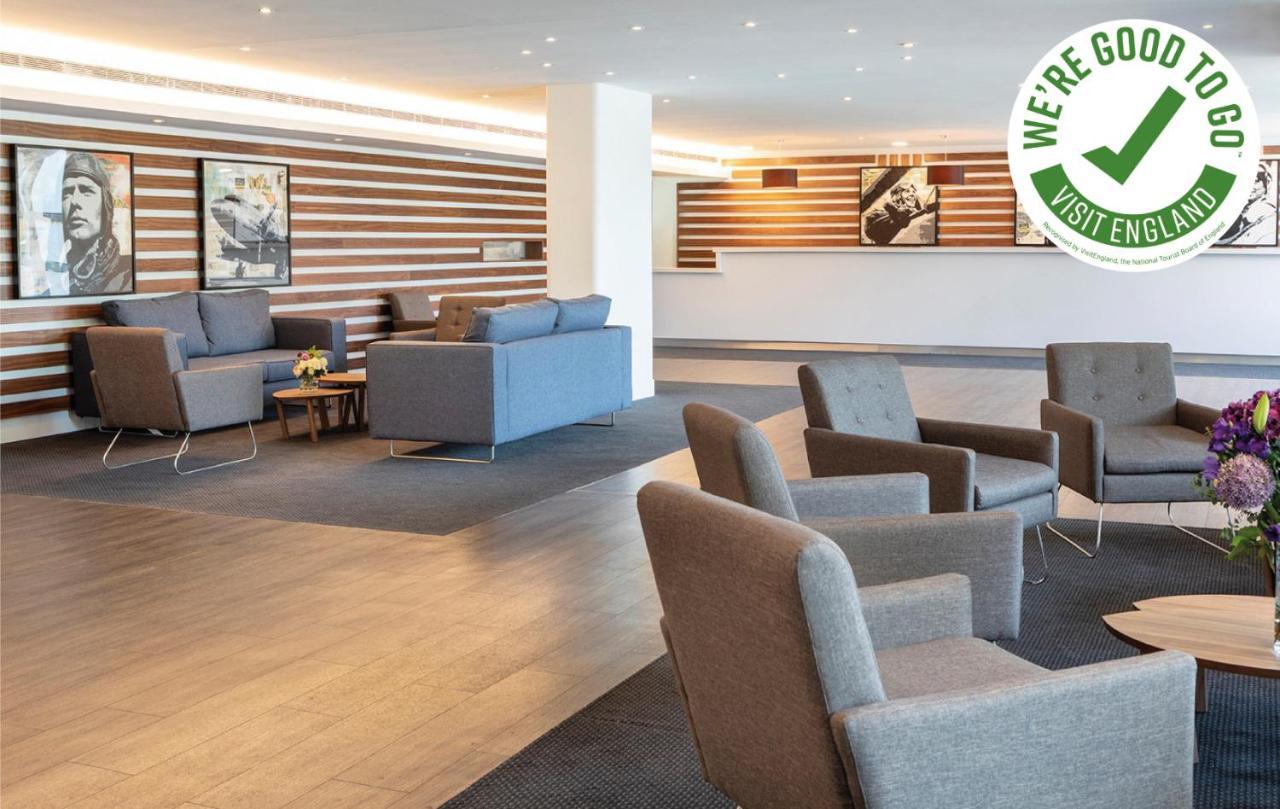 St Giles Heathrow - A St Giles Hotel Feltham Екстер'єр фото