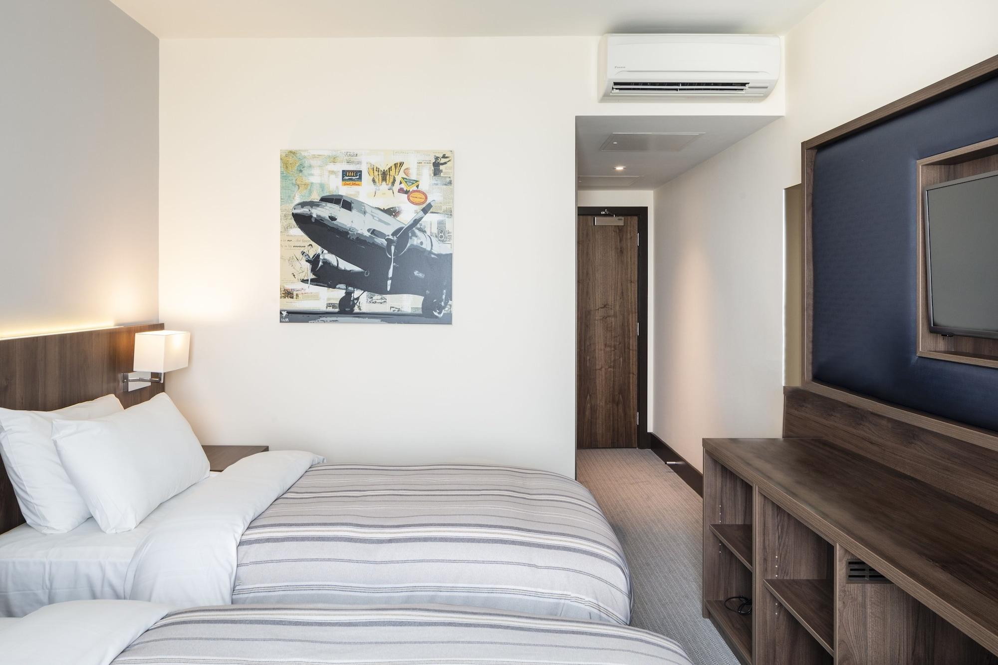 St Giles Heathrow - A St Giles Hotel Feltham Екстер'єр фото