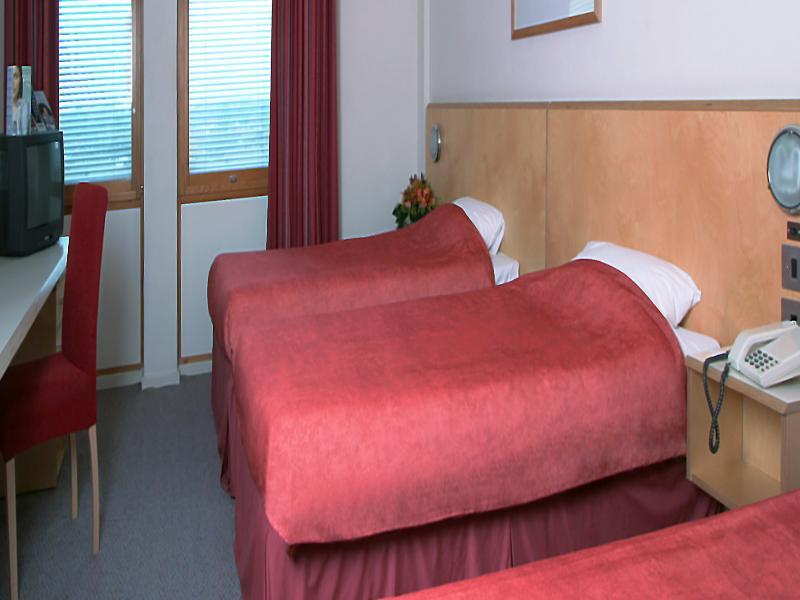 St Giles Heathrow - A St Giles Hotel Feltham Екстер'єр фото