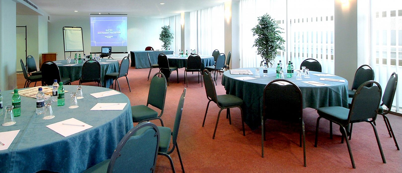 St Giles Heathrow - A St Giles Hotel Feltham Екстер'єр фото