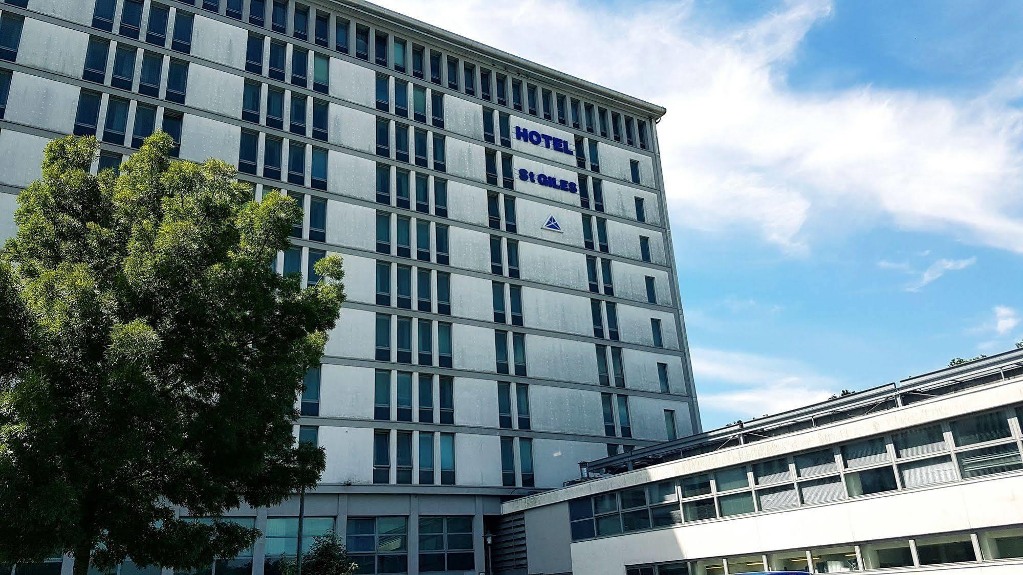 St Giles Heathrow - A St Giles Hotel Feltham Екстер'єр фото