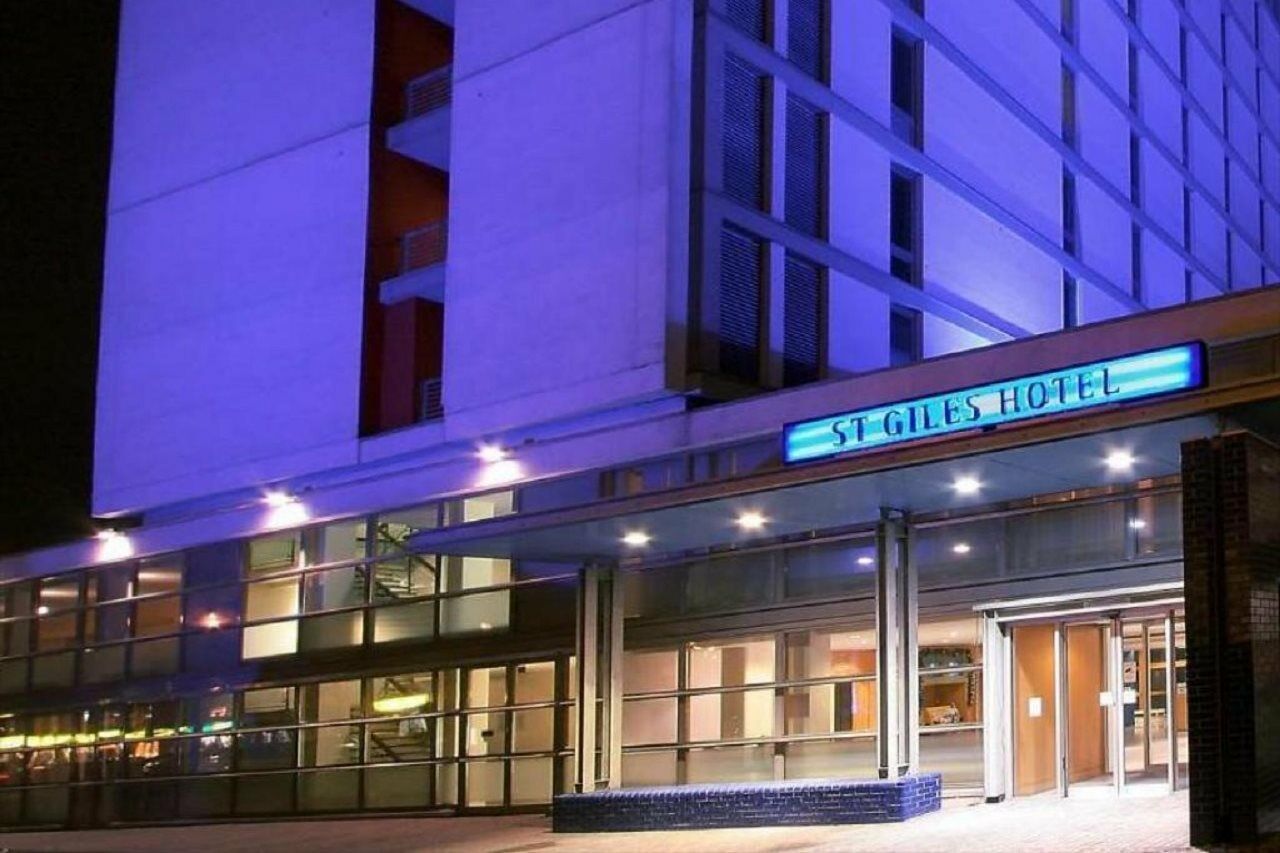 St Giles Heathrow - A St Giles Hotel Feltham Екстер'єр фото