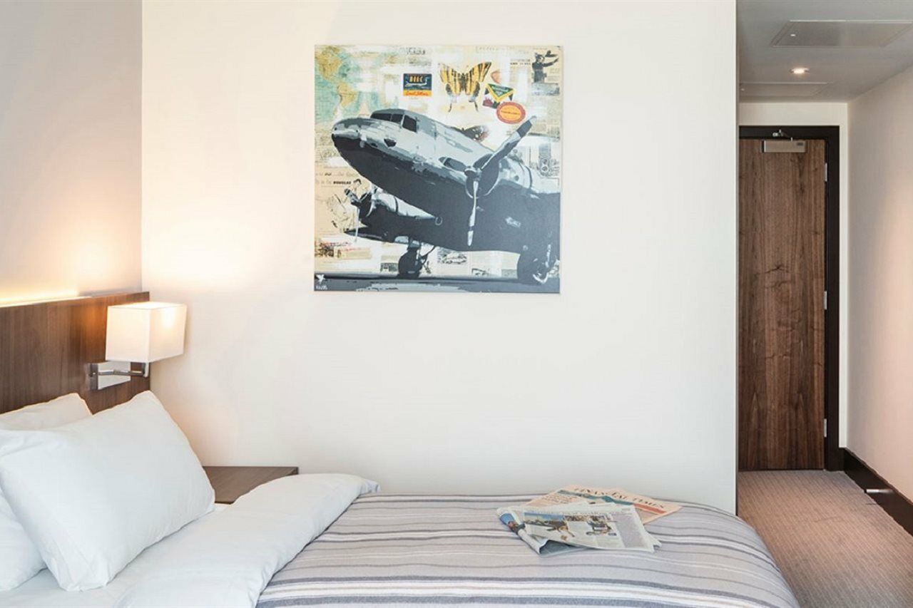 St Giles Heathrow - A St Giles Hotel Feltham Екстер'єр фото